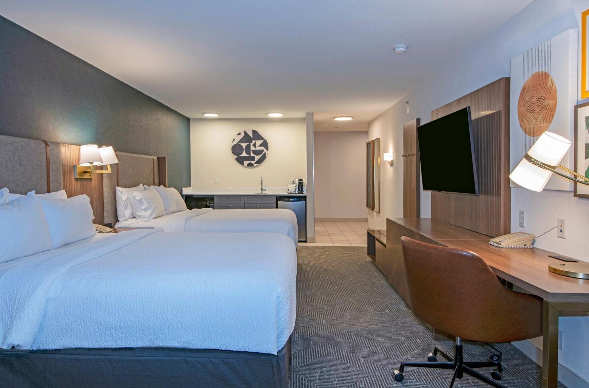 Holiday Inn Hotel And Suites-Kamloops By Ihg Экстерьер фото