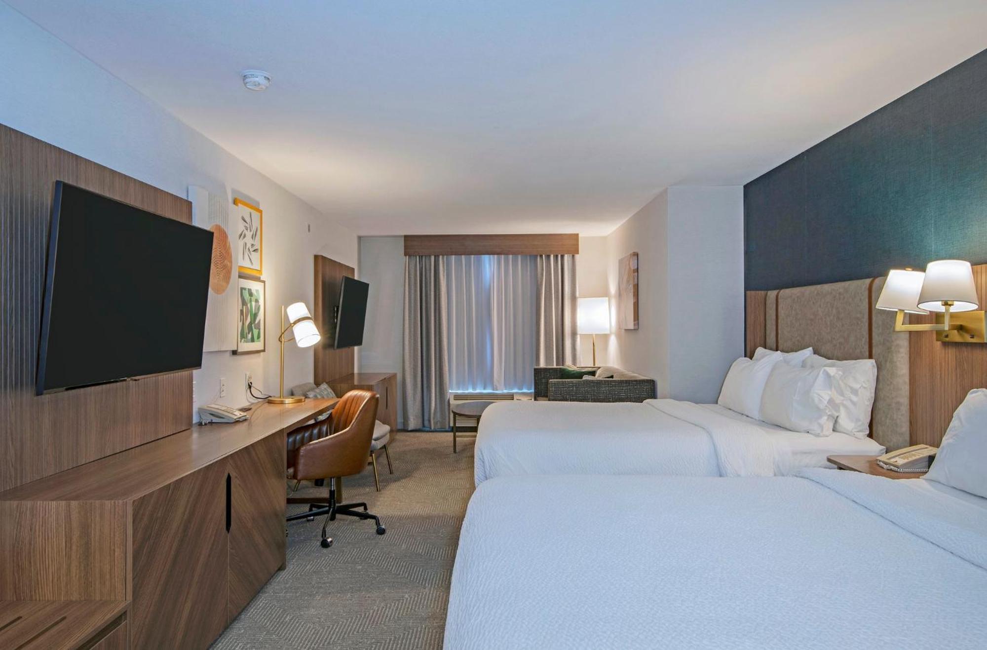 Holiday Inn Hotel And Suites-Kamloops By Ihg Экстерьер фото