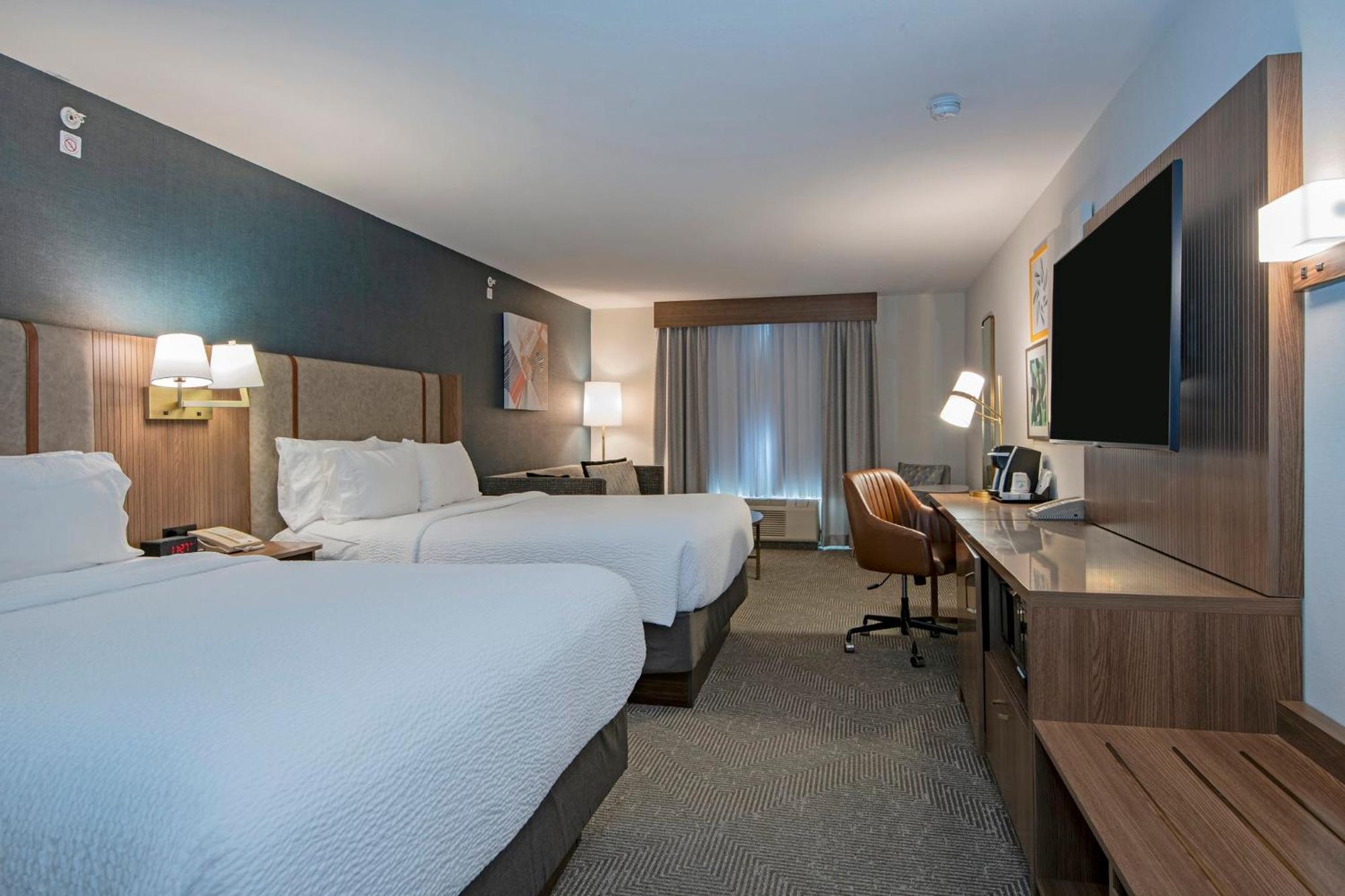 Holiday Inn Hotel And Suites-Kamloops By Ihg Экстерьер фото