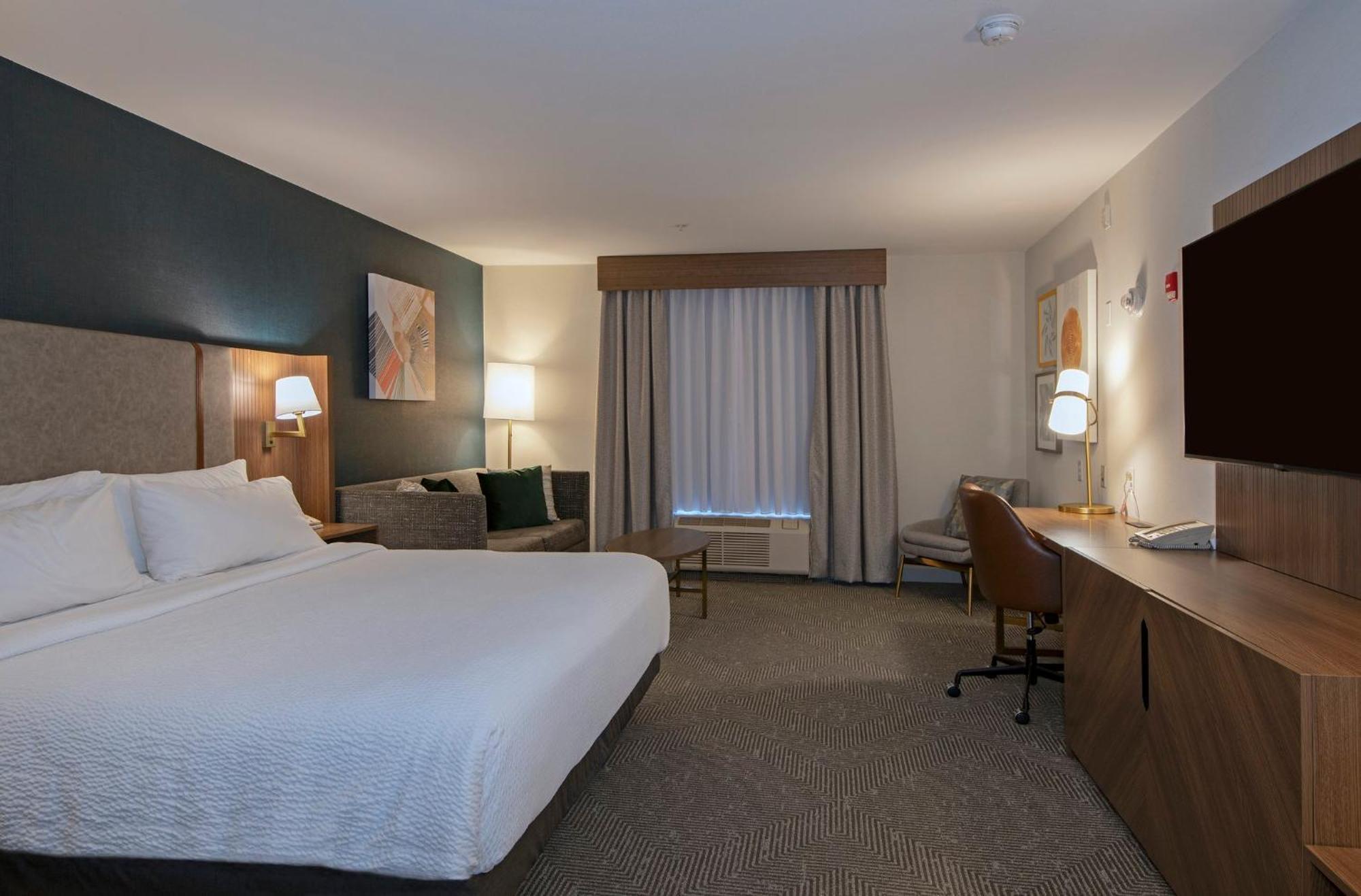 Holiday Inn Hotel And Suites-Kamloops By Ihg Экстерьер фото