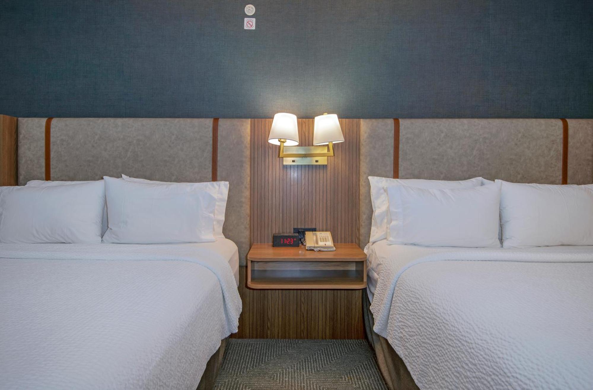 Holiday Inn Hotel And Suites-Kamloops By Ihg Экстерьер фото