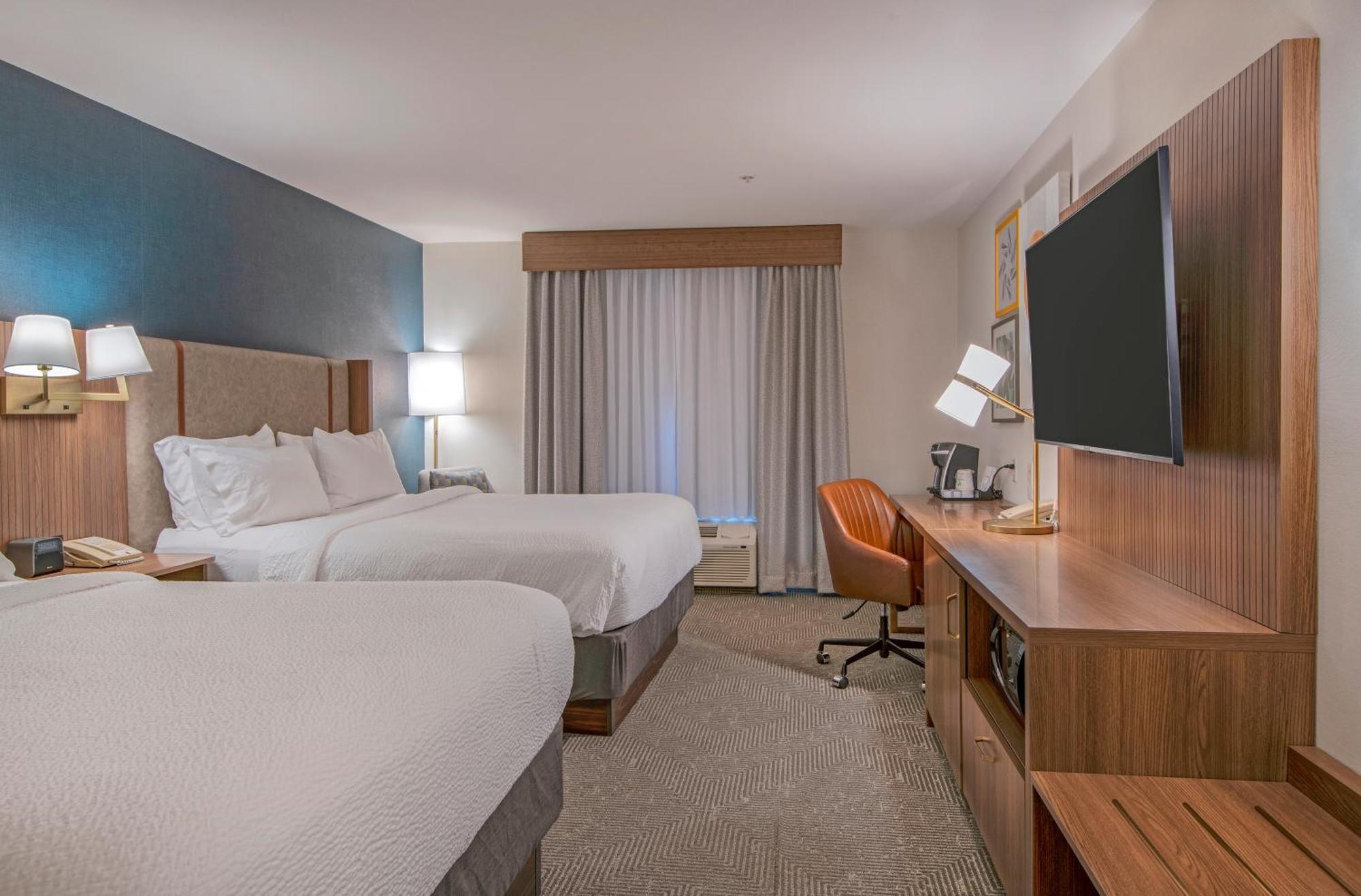 Holiday Inn Hotel And Suites-Kamloops By Ihg Экстерьер фото