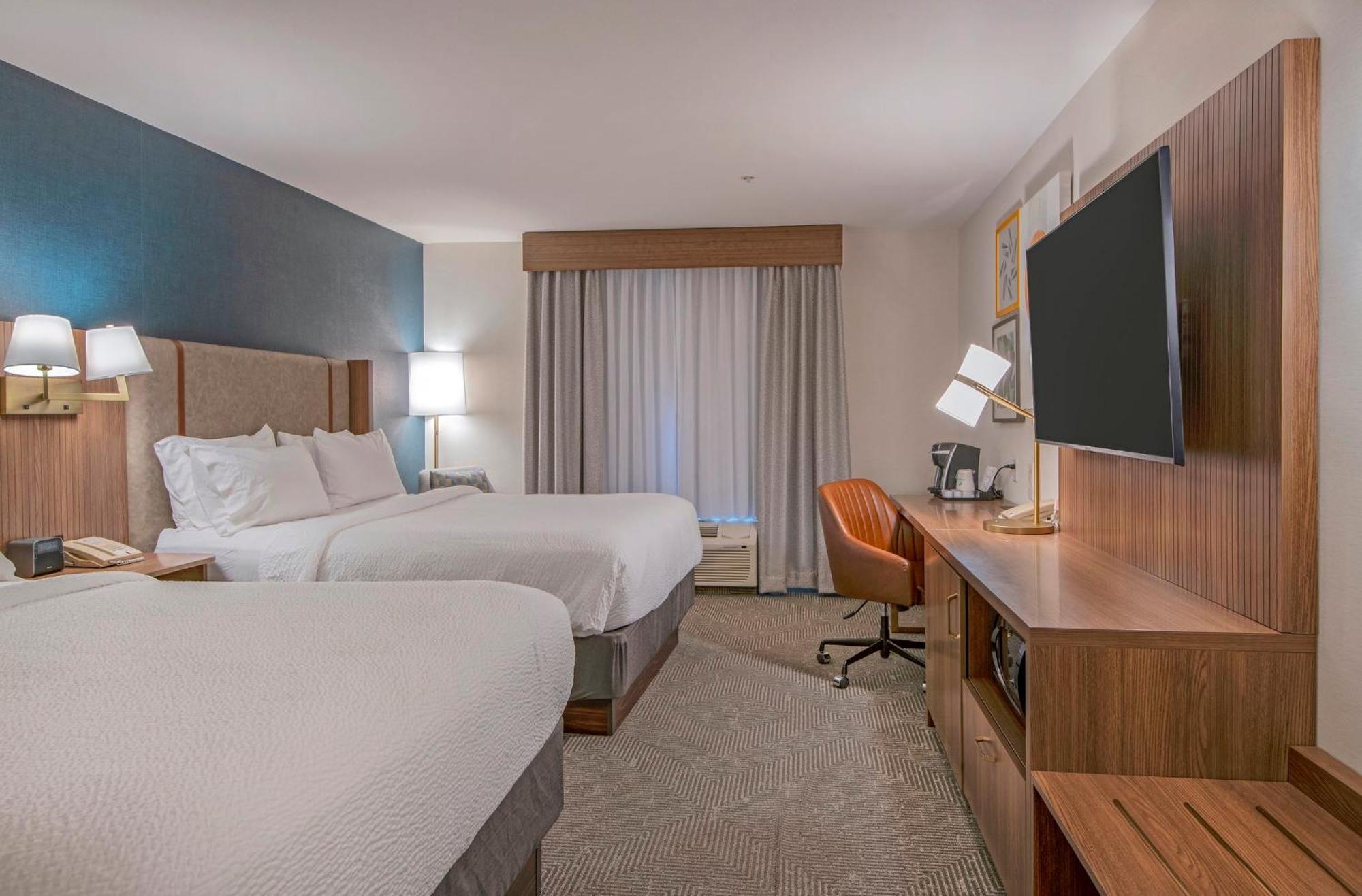 Holiday Inn Hotel And Suites-Kamloops By Ihg Экстерьер фото