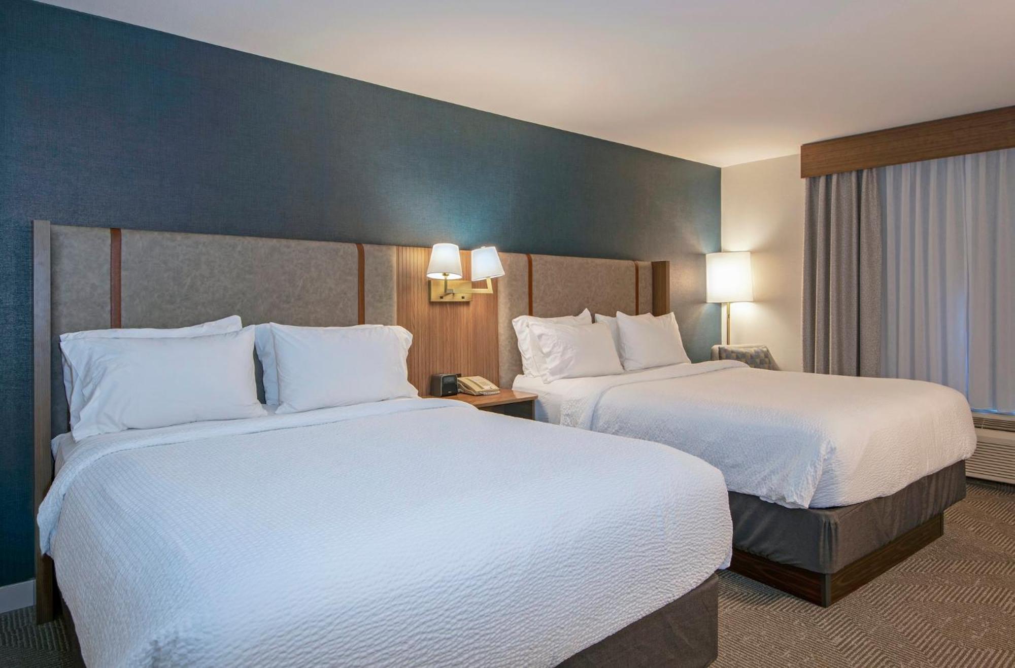Holiday Inn Hotel And Suites-Kamloops By Ihg Экстерьер фото